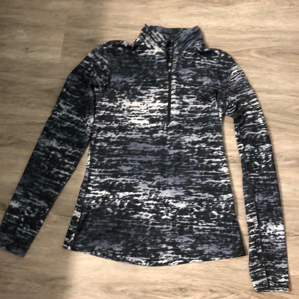 NWOT Nike women’s quarter zip